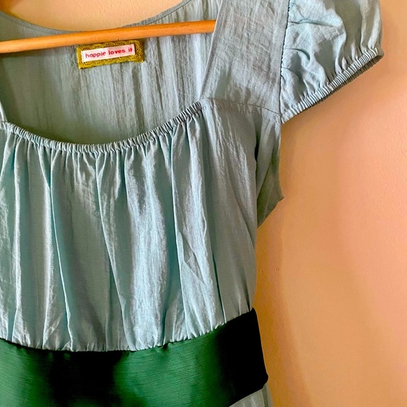 Happie loves it green/blue sashed blouse - Picture 2 of 10